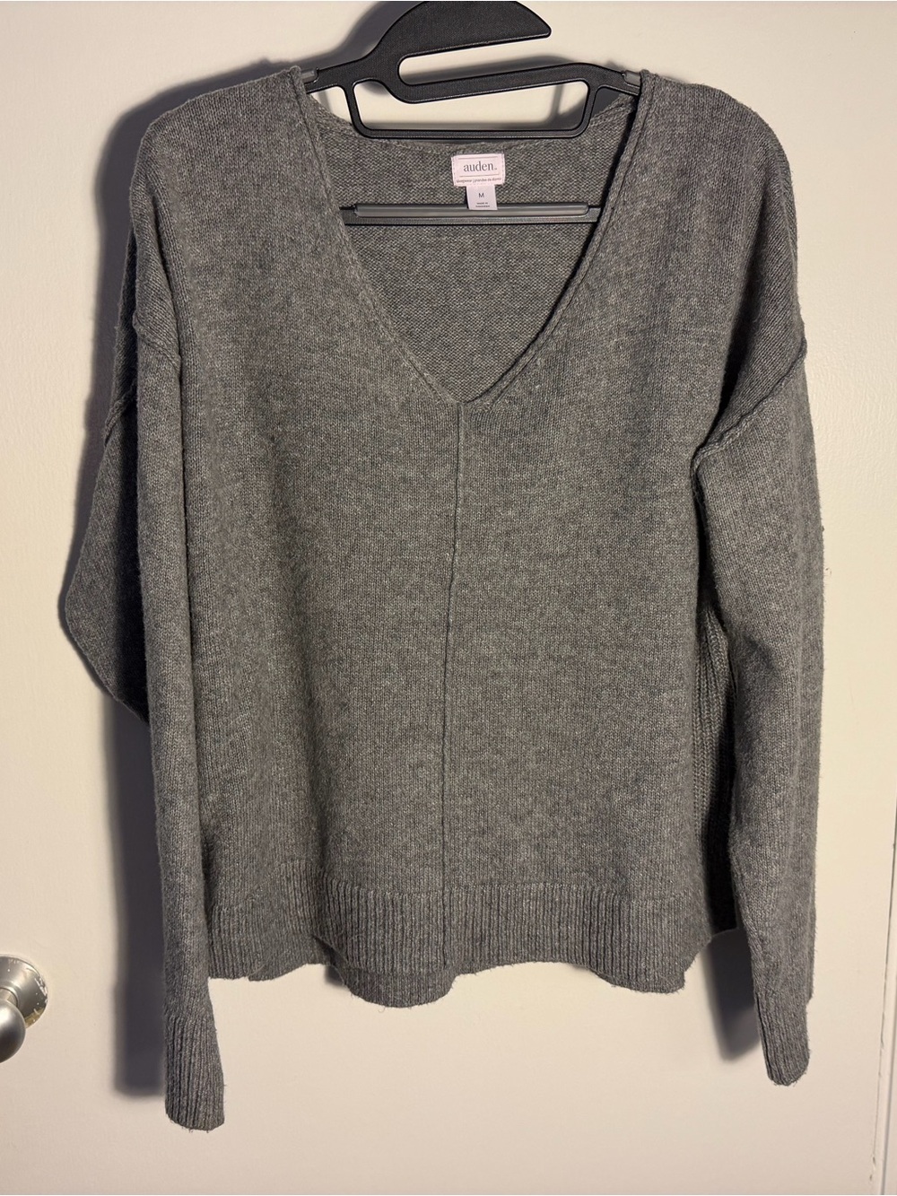 Auden Charcoal V-Neck Pullover Sweater size Medium